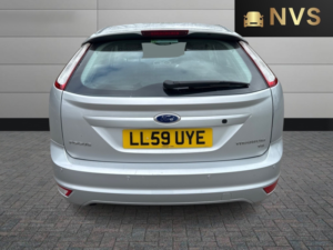 2009 Ford Focus 1.8 Titanium in Silver — image 6