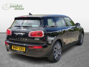 2017 MINI Clubman 1.5 Clubman Cooper in Black — image 4