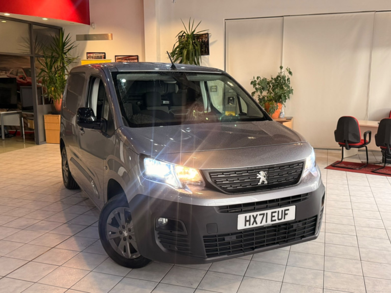 2022 Peugeot Partner 1.5 Bluehdi 1000 Asphalt Premium in Grey — image 1