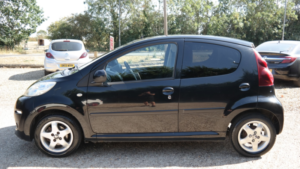2013 Peugeot 107 1.0 12v Allure in Black — image 6