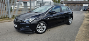 2017 Vauxhall Astra 1.6 Cdti Ecoflex Design in Black — image 6