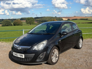 2013 Vauxhall Corsa 1.2 16v Se Euro 5 3dr in Black — image 2