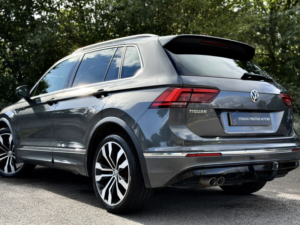 2019 Volkswagen Tiguan 2.0 Tdi R-Line Tech in Grey — image 6