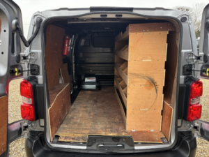 2022 Citroen Dispatch 1.5 Bluehdi 1000 Enterprise Pro M in Grey — image 4