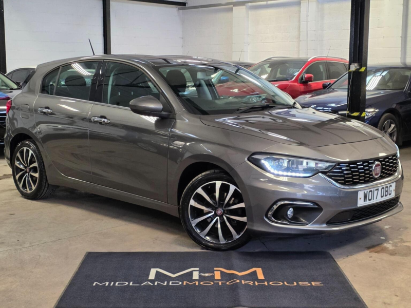 2017 Fiat Tipo 1.6 Multijetii Lounge Euro 6 (s/s) 5dr in Grey — image 1