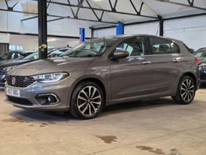 2017 Fiat Tipo 1.6 Multijetii Lounge Euro 6 (s/s) 5dr in Grey — image 5