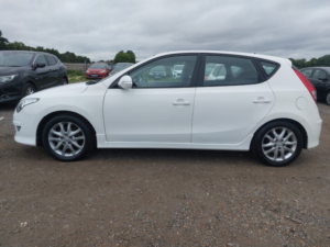 2012 Hyundai I30 1.4 Comfort in White — image 4