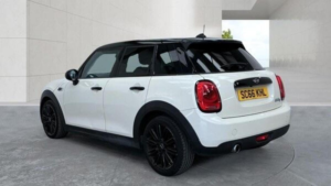 2017 MINI Hatch 1.5 Cooper D Euro 6 (s/s) 5dr in White — image 5