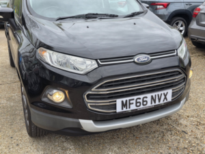 2016 Ford Ecosport 1.0 T Ecoboost Titanium in Black — image 6