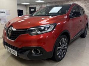 2016 Renault Kadjar 1.2 Tce Signature Nav SUV 5dr Petrol Manual Euro 6 (s/s) (130 Ps) in Red — image 2