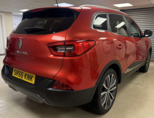 2016 Renault Kadjar 1.2 Tce Signature Nav SUV 5dr Petrol Manual Euro 6 (s/s) (130 Ps) in Red — image 4