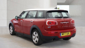 2017 MINI Clubman 1.5 Cooper Auto Euro 6 (s/s) 6dr in Red — image 3