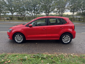 2016 Volkswagen Polo 1.2 Tsi Bluemotion Tech Se in Red — image 6