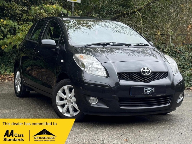 2011 Toyota Yaris 1.33 Dual Vvt-I T Spirit Euro 5 (s/s) 5dr in Black — image 1