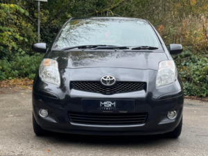 2011 Toyota Yaris 1.33 Dual Vvt-I T Spirit Euro 5 (s/s) 5dr in Black — image 4