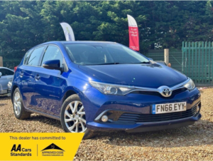 2016 Toyota Auris