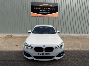 2016 BMW 1 Series 1.5 118i M Sport Hatchback 5dr Petrol Manual Euro 6 (s/s) (136 Ps) in White — image 4