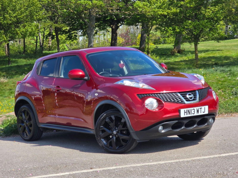 2013 Nissan Juke 1.6 Acenta Premium Euro 5 (s/s) 5dr in Red — image 1