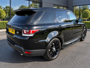 2017 Land Rover Range Rover Sport 3.0 Sd V6 Hse Auto 4WD Euro 6 (s/s) 5dr in Black — image 5