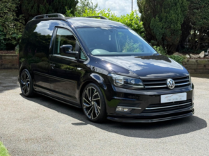 2018 Volkswagen Caddy 2.0 Tdi C20 Bluemotion Tech Highline DSG in Black — image 5