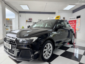 2019 Audi A1 1.0 Tfsi 30 Sport Sportback Euro 6 (s/s) 5dr in Black — image 3