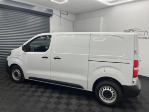 2023 Citroen Dispatch 1.5 Bluehdi 1000 Enterprise Edition M Fwd 2 Euro 6 (s/s) 6dr in White — image 2
