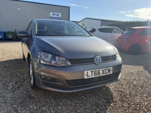 2016 Volkswagen Golf 1.4 Tsi Bluemotion Tech Match Edition in Grey — image 2
