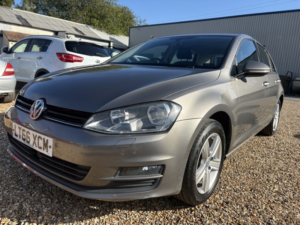 2016 Volkswagen Golf 1.4 Tsi Bluemotion Tech Match Edition in Grey — image 5
