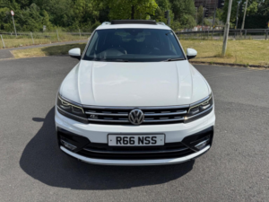 2016 Volkswagen Tiguan 2.0 Tdi Bluemotion Tech R-Line DSG 4motion Euro 6 (s/s) 5dr in White — image 5