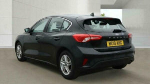 2019 Ford Focus 1.0t Ecoboost Zetec Euro 6 (s/s) 5dr in Black — image 4