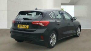2019 Ford Focus 1.0t Ecoboost Zetec Euro 6 (s/s) 5dr in Black — image 5
