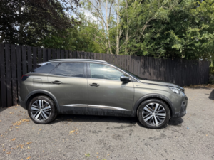 2017 Peugeot 3008 2.0 Bluehdi Gt in Grey — image 2