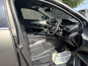 2017 Peugeot 3008 2.0 Bluehdi Gt in Grey — image 6