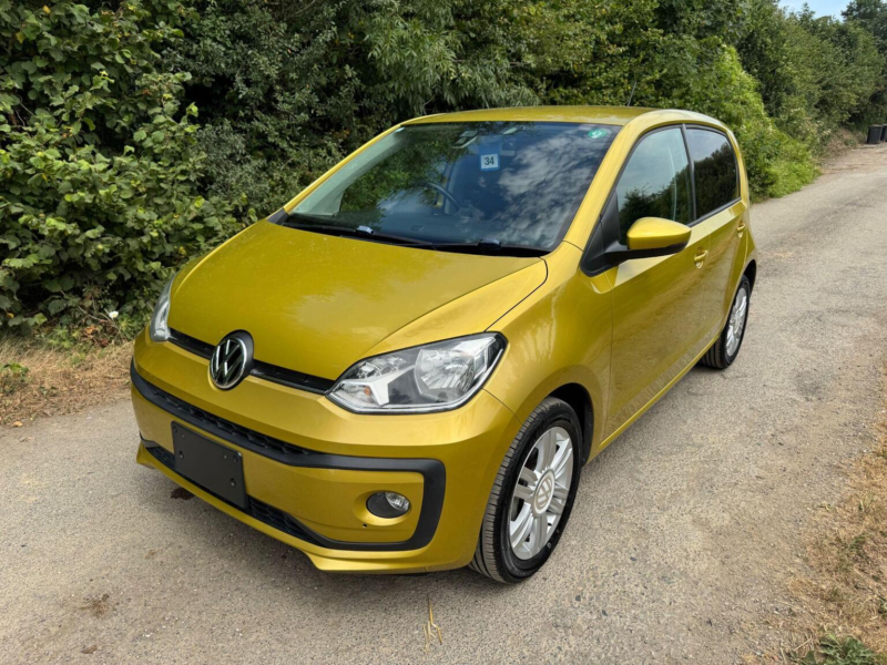 2017 Volkswagen Up! 1.0 Bluemotion Tech High Up! Asg Euro 6 (s/s) 5dr in Gold — image 1