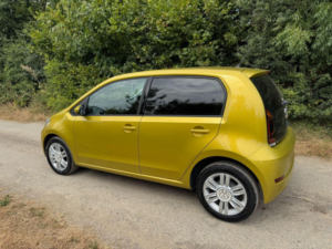 2017 Volkswagen Up! 1.0 Bluemotion Tech High Up! Asg Euro 6 (s/s) 5dr in Gold — image 4