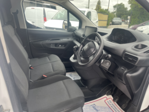 2021 Peugeot Partner 1.5 Bluehdi 1000 Professional in White — image 3