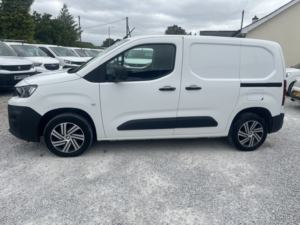 2021 Peugeot Partner 1.5 Bluehdi 1000 Professional in White — image 6
