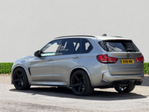 2018 BMW X5 M 4.4 Biturbo V8 SUV 5dr Petrol Auto Xdrive Euro 6 (s/s) (575 Bhp) in Grey — image 5