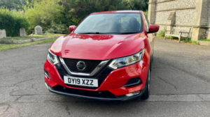 2019 Nissan Qashqai 1.5 Dci Acenta Premium Euro 6 (s/s) 5dr in Red — image 2