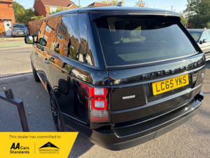 2015 Land Rover Range Rover Sdv8 Autobiography in Black — image 6