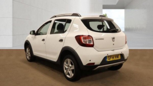 2014 Dacia Sandero Stepway 1.5 Dci Laureate Euro 5 5dr in White — image 4