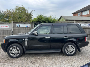 2009 Land Rover Range Rover 3.6 Td V8 Vogue Auto 4WD Euro 4 5dr in Black — image 3
