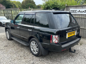 2009 Land Rover Range Rover 3.6 Td V8 Vogue Auto 4WD Euro 4 5dr in Black — image 5