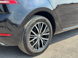 2017 Volkswagen Golf 1.0 Tsi Se Nav Euro 6 (s/s) 5dr in Black — image 6