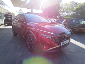 2024 Nissan Qashqai 1.5 H E-Power N-Connecta Auto Euro 6 (s/s) 5dr in Red — image 3