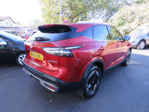 2024 Nissan Qashqai 1.5 H E-Power N-Connecta Auto Euro 6 (s/s) 5dr in Red — image 5