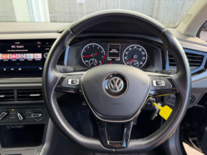 2020 Volkswagen Polo 1.0 Tsi Se Euro 6 (s/s) 5dr in Black — image 4