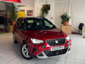 2023 SEAT Arona 1.0 Tsi Xperience in Red — image 2