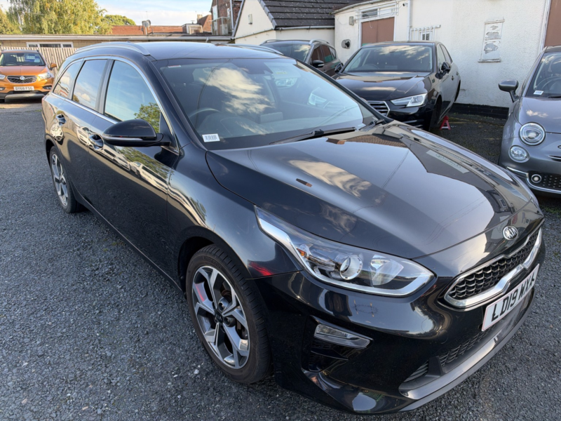 2019 Kia Ceed 1.6 Crdi 3 in Black — image 1