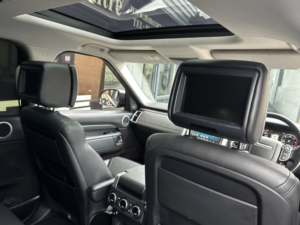 2018 Land Rover Discovery 3.0 Td V6 Hse Luxury in Grey — image 3